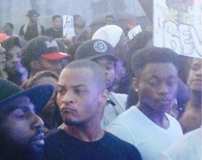 BakedTweetss's tweet photo. When you smell weed in the air at a party https://t.co/7P91s4q1Kn