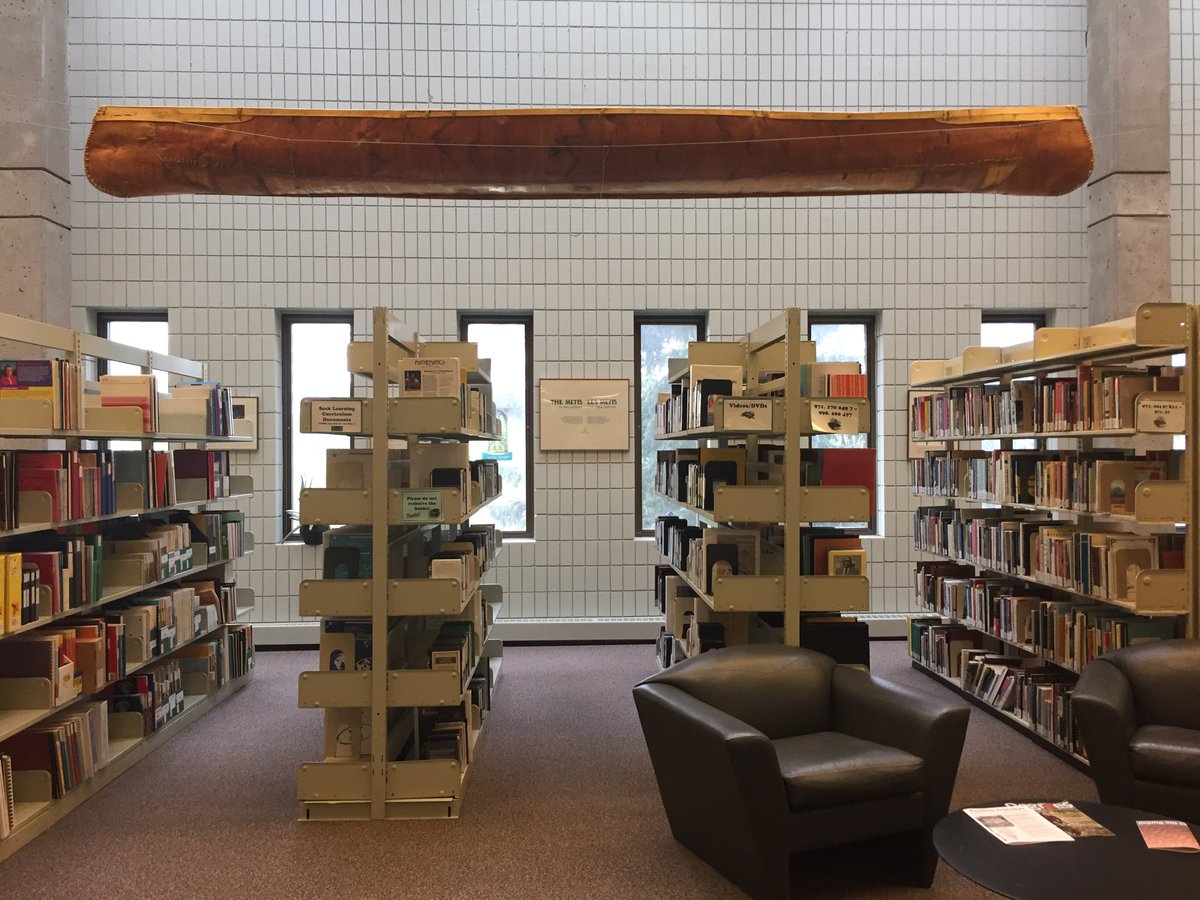 UAlbertaPress's tweet image. The Gabriel Dumont Library is a welcoming space at U of Regina. #indigenization #CongreSSH