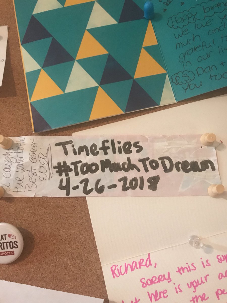 __richierich_'s tweet photo. Forever commemorating the time @robresnick threw a water bottle into the crowd during the @Timeflies #TooMuchToDream Tour, and I caught it! Just take me back π©
CC: @whatupcal https://t.co/SGljn2zSCY