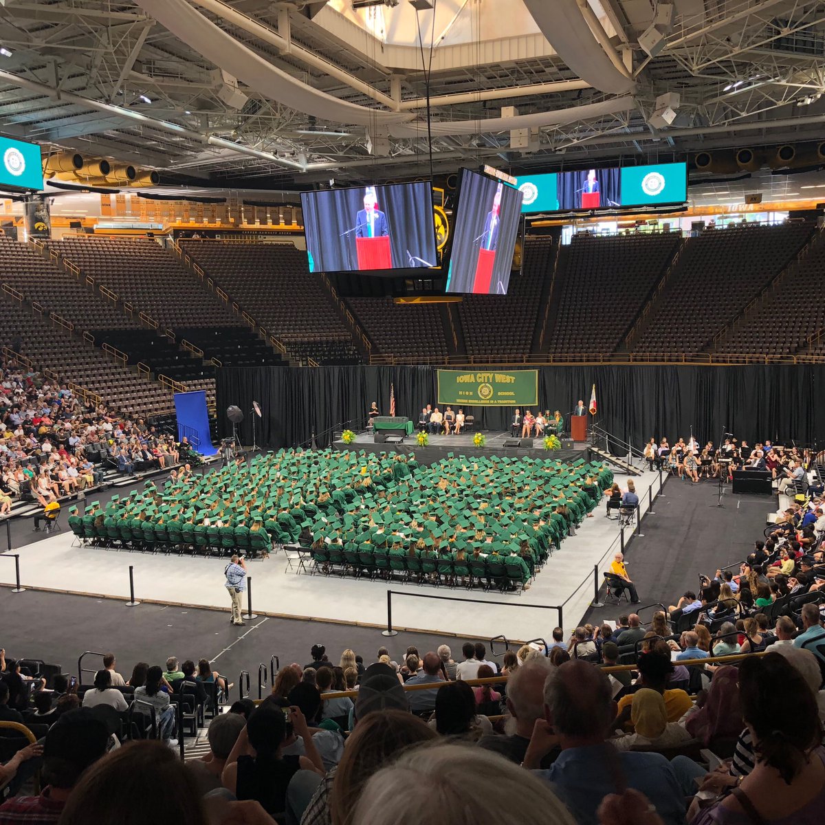 hawkalums's tweet image. Class of 2018!! #GoJake @TWELVEHAMMER