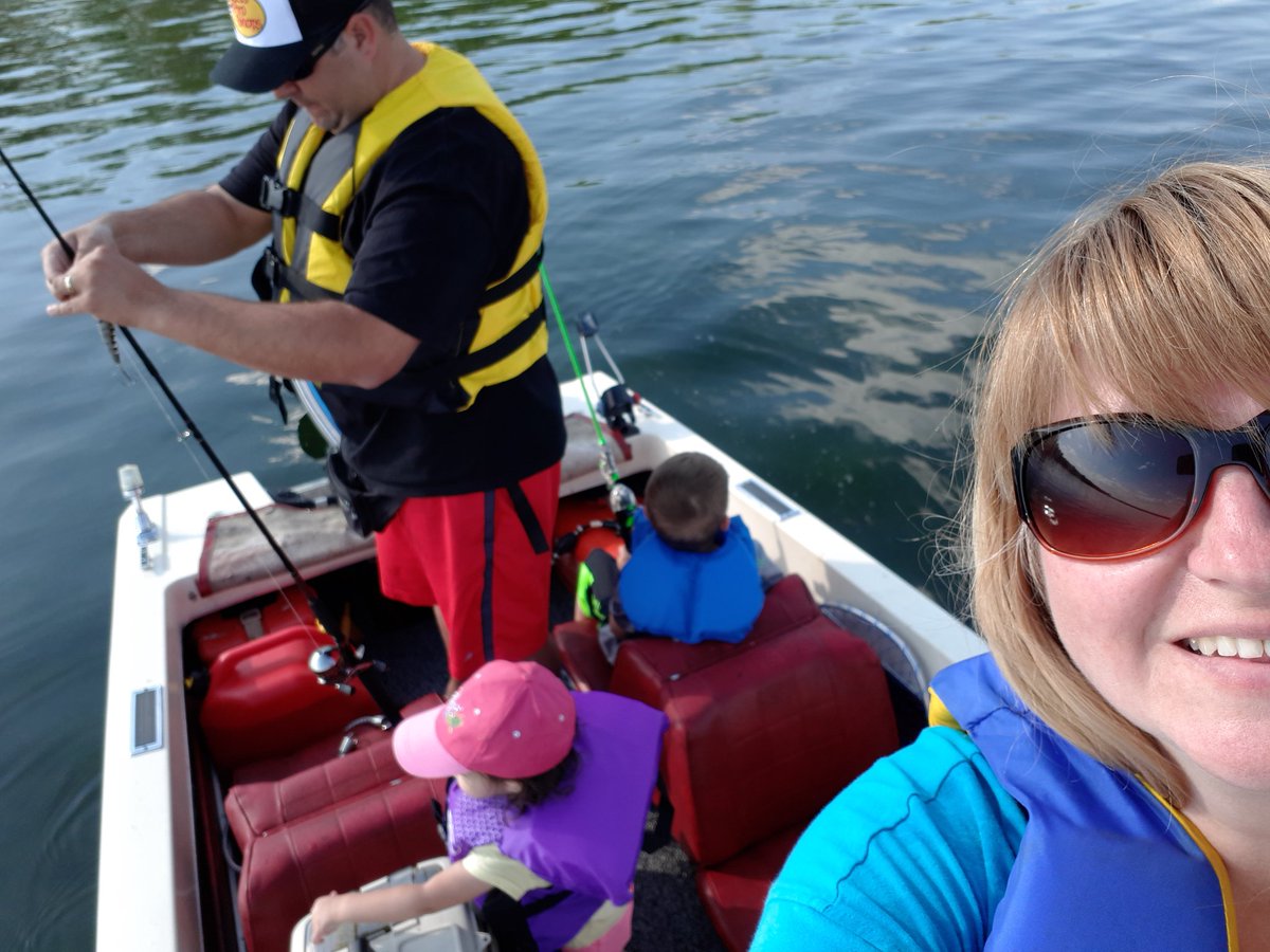 LoddyK's tweet photo. @Bryan_Baeumler off to a good start with boating. Maybe someday will have an upgrade like yours.🛳 #familytime https://t.co/PwolzgabEj
