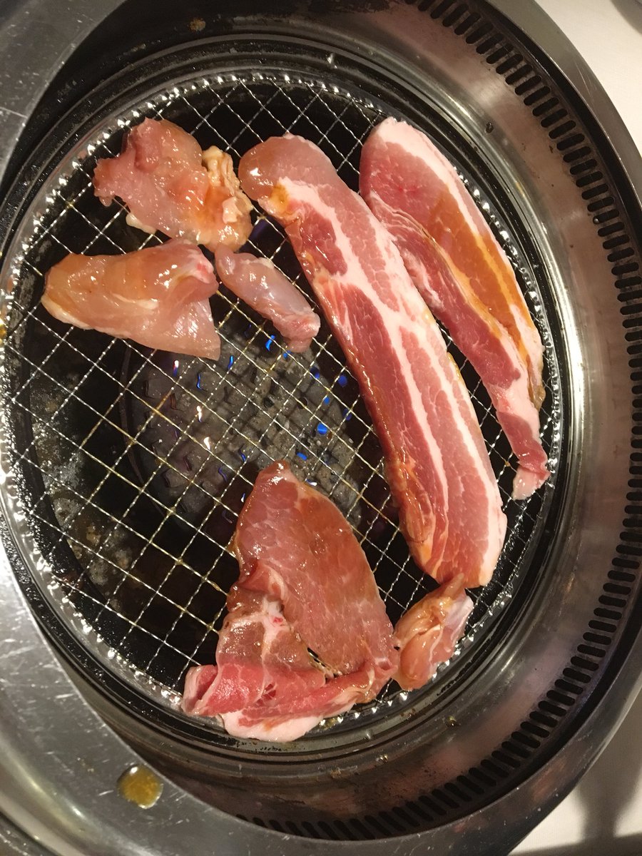 昨日の夜載せ忘れたけどお肉美味しかったなー🔥
