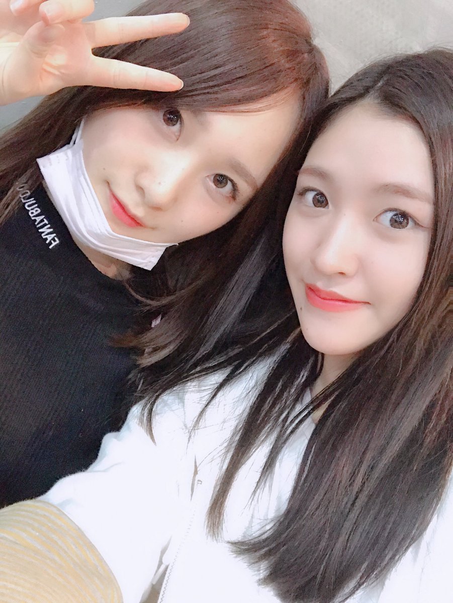 juriarchives's tweet photo. 📷 180525
 ⤷ juri with imada mina on twitter

#高橋朱里 #타카하시쥬리 #프로듀스48 #produce48 #pd48 https://t.co/JbsNydI8XE