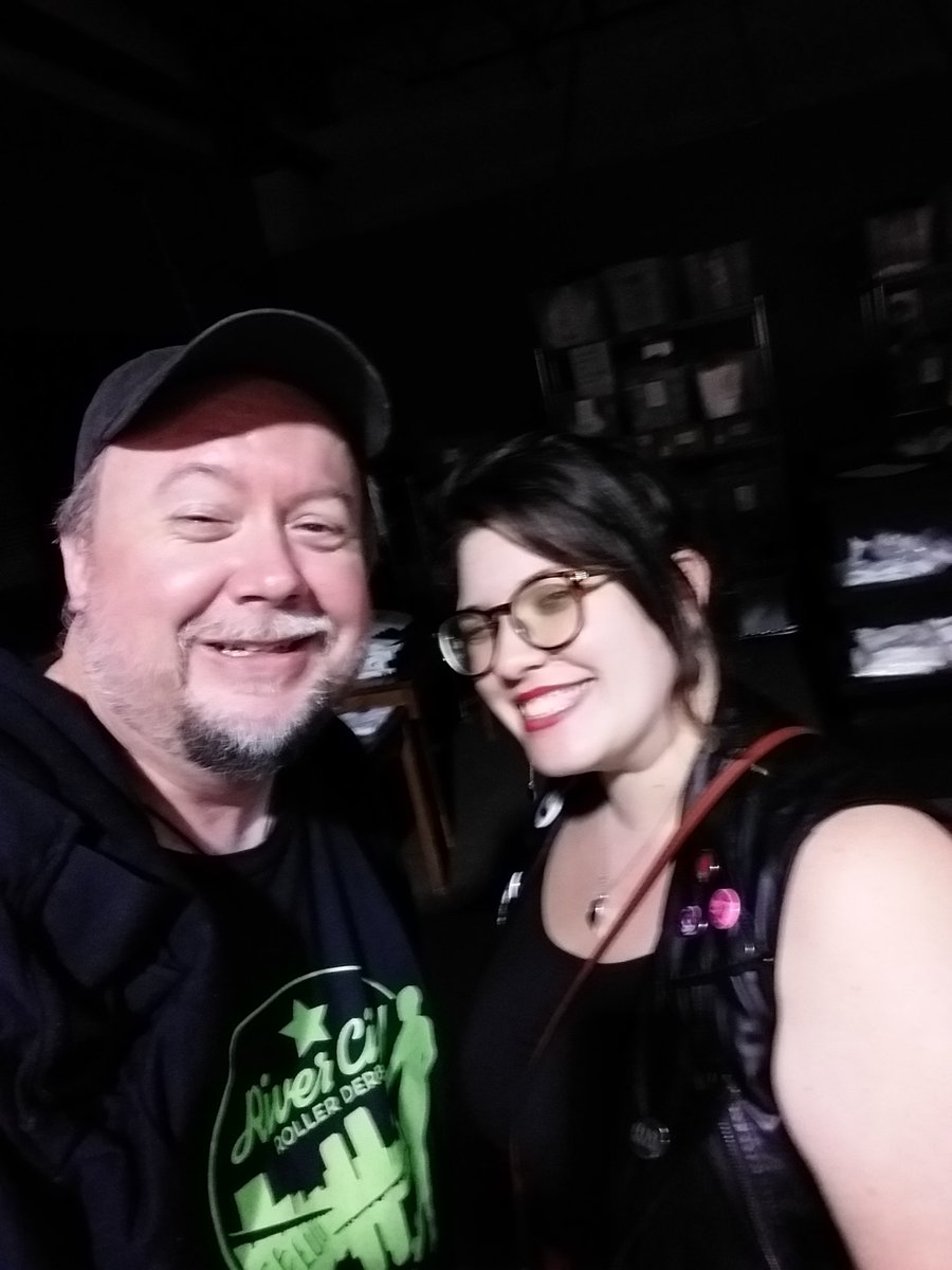 BlueMarbleCandG's tweet photo. @Jamitha , author of @ArchieComics BETTY &amp; VERONICA VIXENS,  came to town and saw @RCRDerby -- the team that made a cameo in issue #5! https://t.co/UGWsF6UDer