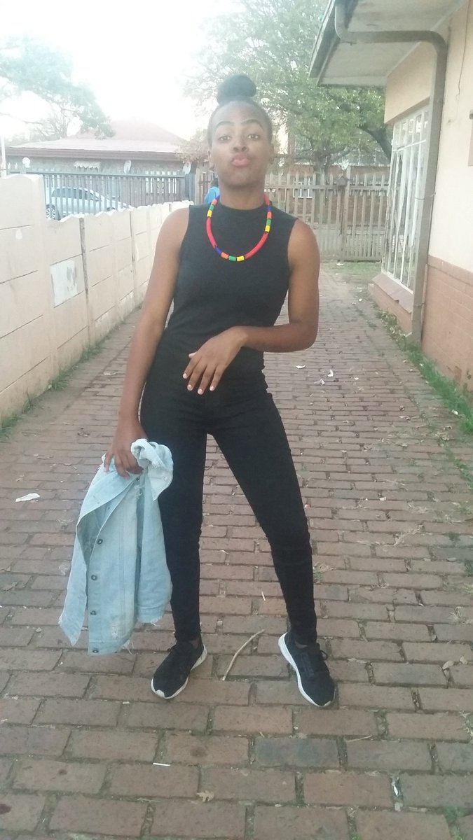 TheeSimphiweX's tweet photo. Sunday πΈ #AmazuluMahle π here is the proof #Womandla β #QuingSims π #IAmSimphiweXulu πΈ https://t.co/zzHpCgRgoD