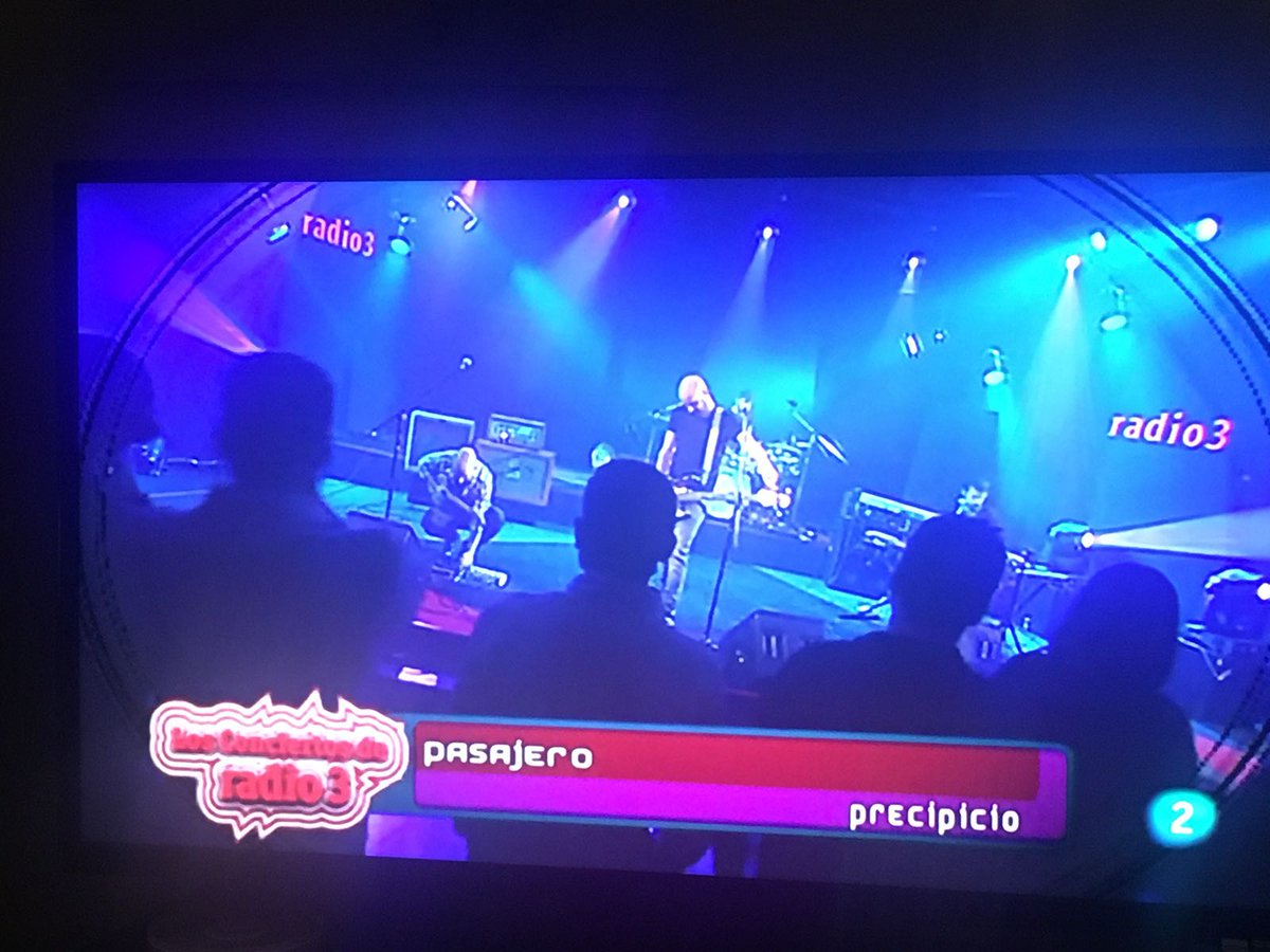 IndioFestival's tweet photo. @Pasajeroficial saliendo por la tele en los @ConciertosR3 y el 25 de agosto estarán en el #IndioRock https://t.co/wqoZRN3IdA