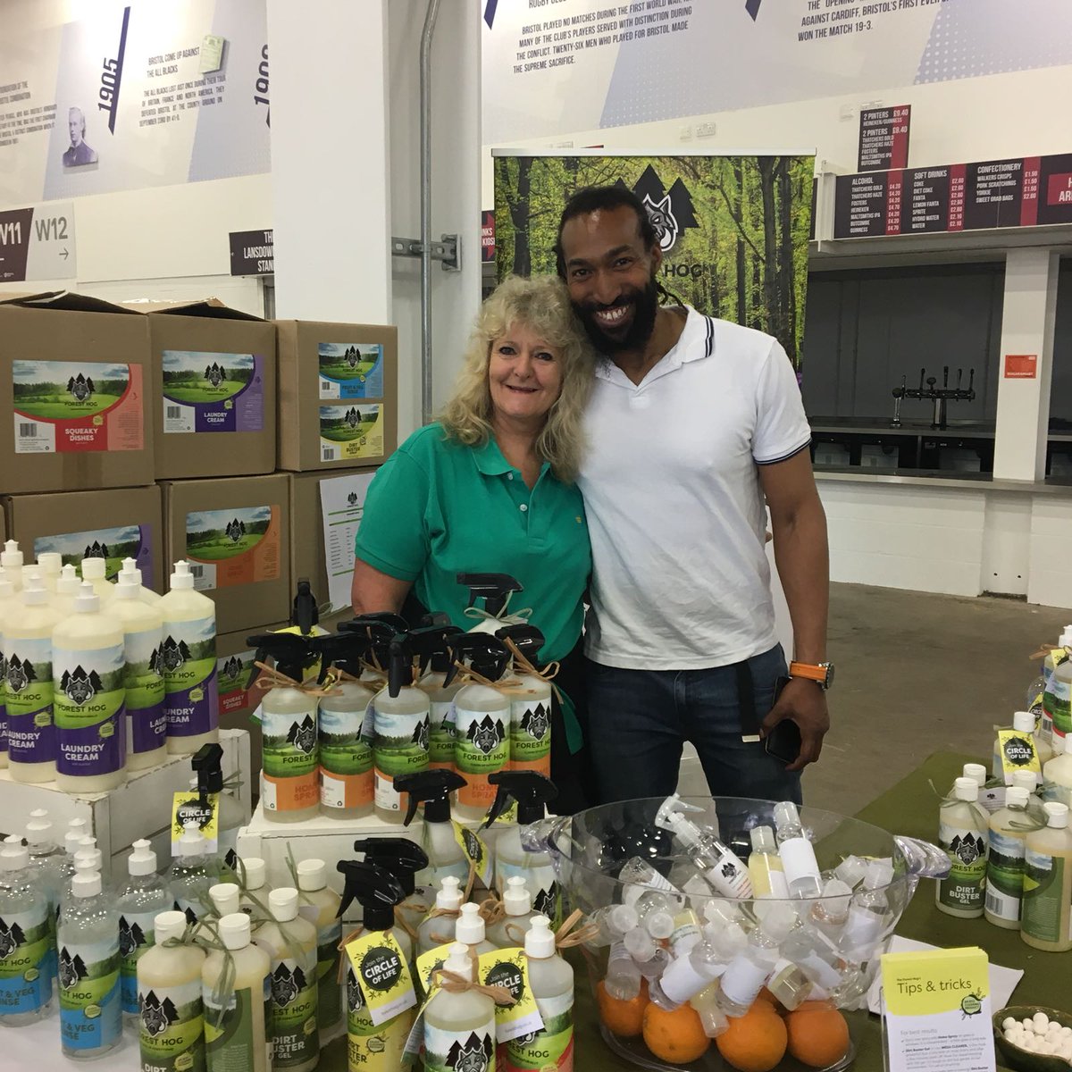 ReZen_Balance's tweet photo. At @vegfestuk #Bristol with #foresthog.co.uk totally natural cleaning products. This is great replacemect for your cleaning products and better for the environment. @MarvinReesCC @Channel4 #vegfest #vegan #cleaning https://t.co/Uk4eX8fsL8