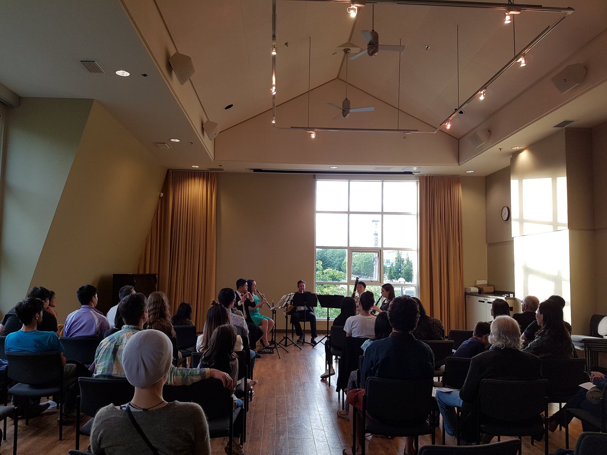 Muzewest's tweet photo. So many kids in the audience tonight at @UNAcommunity for @FiresideQuintet! Yes! #goals https://t.co/cdW2CZ0h8s