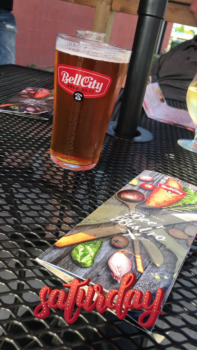 ChantelMacLeod's tweet photo. Summer patio nights @bellcitybeer 👌🏼🍻☀️ https://t.co/gUzWesNvAN