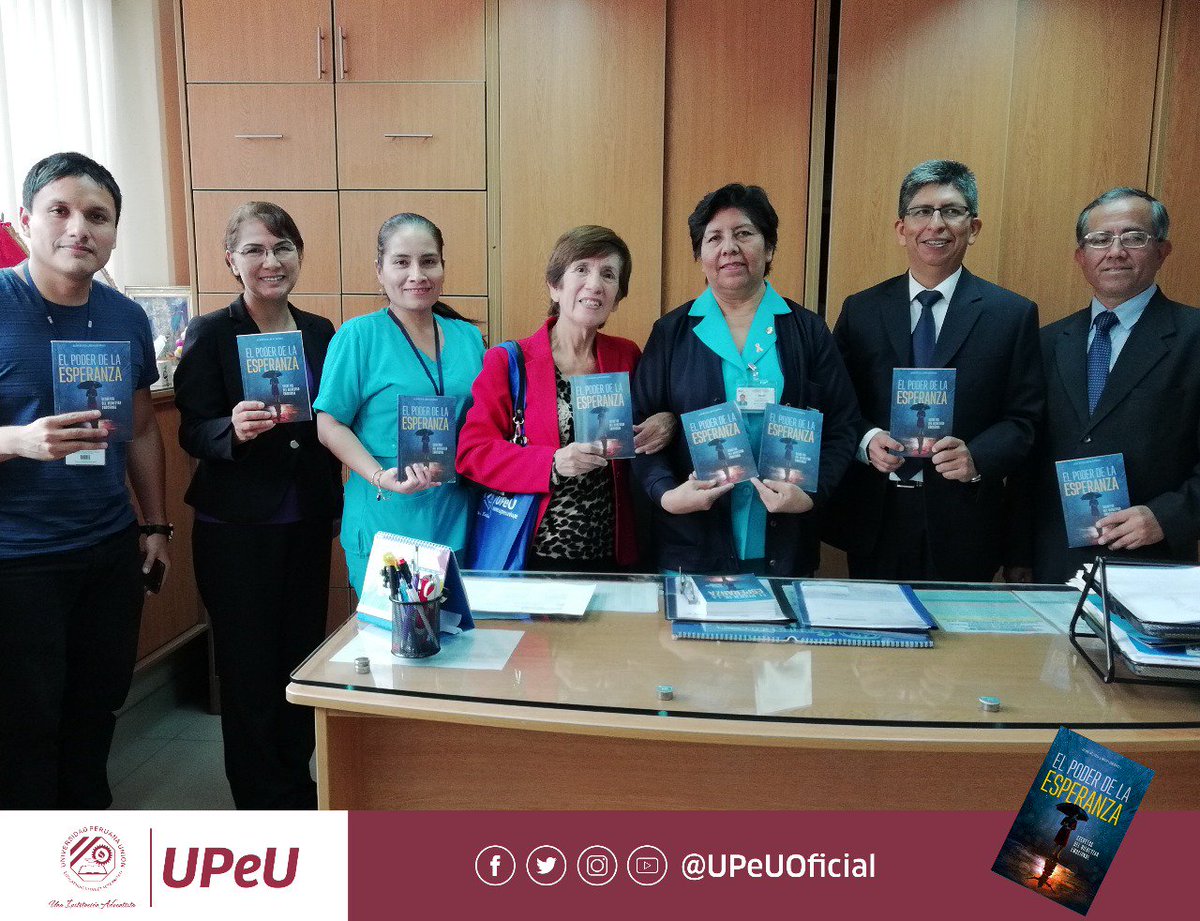 UPeUOficial's tweet photo. #ImpactoEsperanza #UPeU personal de la Escuela de Posgrado repartieron el libro #ElPoderdelaEperanza en el Instituto Nacional de Enfermedades Neoplásicas 🙏📘 https://t.co/LwItKi6feb