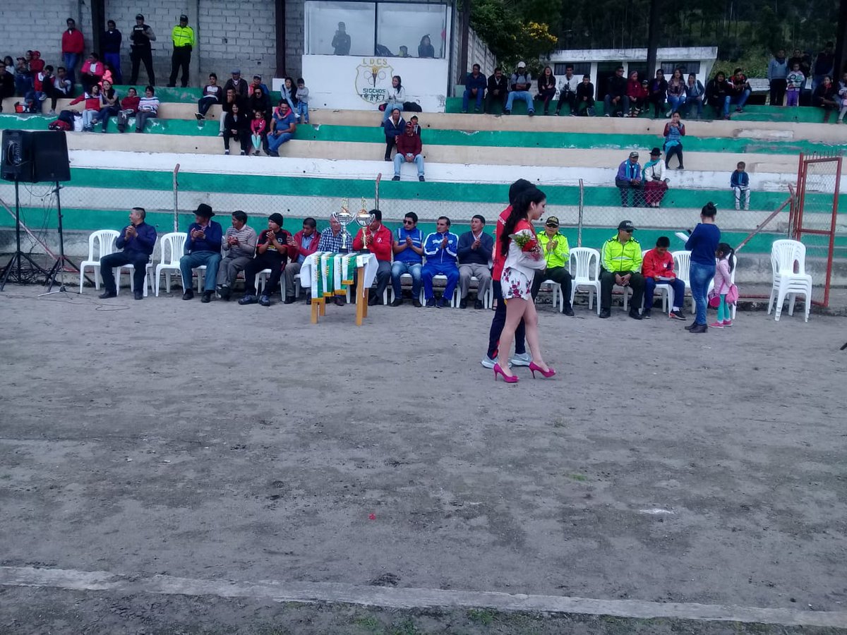 HolguerUsuno's tweet photo. Junto a #OscarMonje, Asambleista alterno por Cotopaxi-Director Distrital de #Sadud y autoridades del cantón, participamos en el #PrimerCampeonatoInterparroquial del cantón #Sigchos. Buscando fortalecer el desarrollo socioeconomico, turístico y deportivo entre las parroquias. https://t.co/ru15EwxMeM