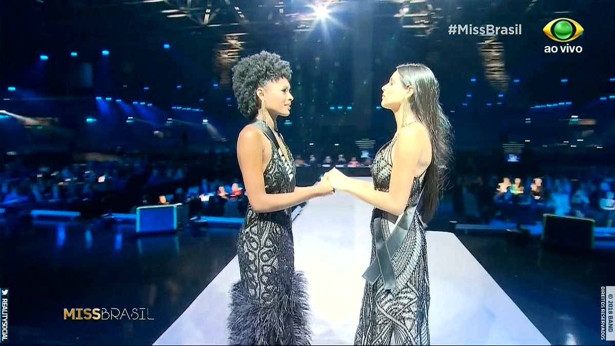 RealitySocial's tweet photo. Amazonas ou Bahia? #MissBrasil https://t.co/wJ4XAFjoqR