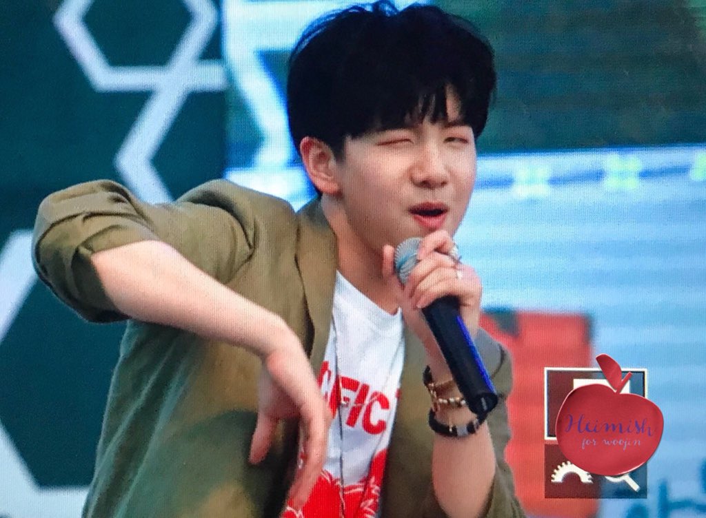 heimish_0402's tweet photo. 180526 라쇼 

#더이스트라이트 #더이라 #이우진 #우진
#TheEastLight #WooJinLee #WooJin https://t.co/Ss8f3T8yXv