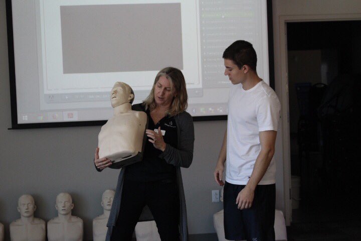 UCSBBetas's tweet photo. A huge Thank you to everyone who came out to support our National Philanthropy today &amp; getting CPR Certified!🏥❤️Special shoutout to the workers from @americanredcross for teaching both sessions! ✌🏾👏🏾💜 #SigmaLambaBeta #UCSB #CPRCertification #BrotherVictorCorrea https://t.co/KuaDlNjYwQ