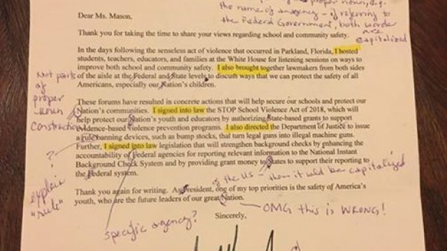 Retired English teacher corrects letter from Trump and sends it back to White House hill.cm/6Ipf336
