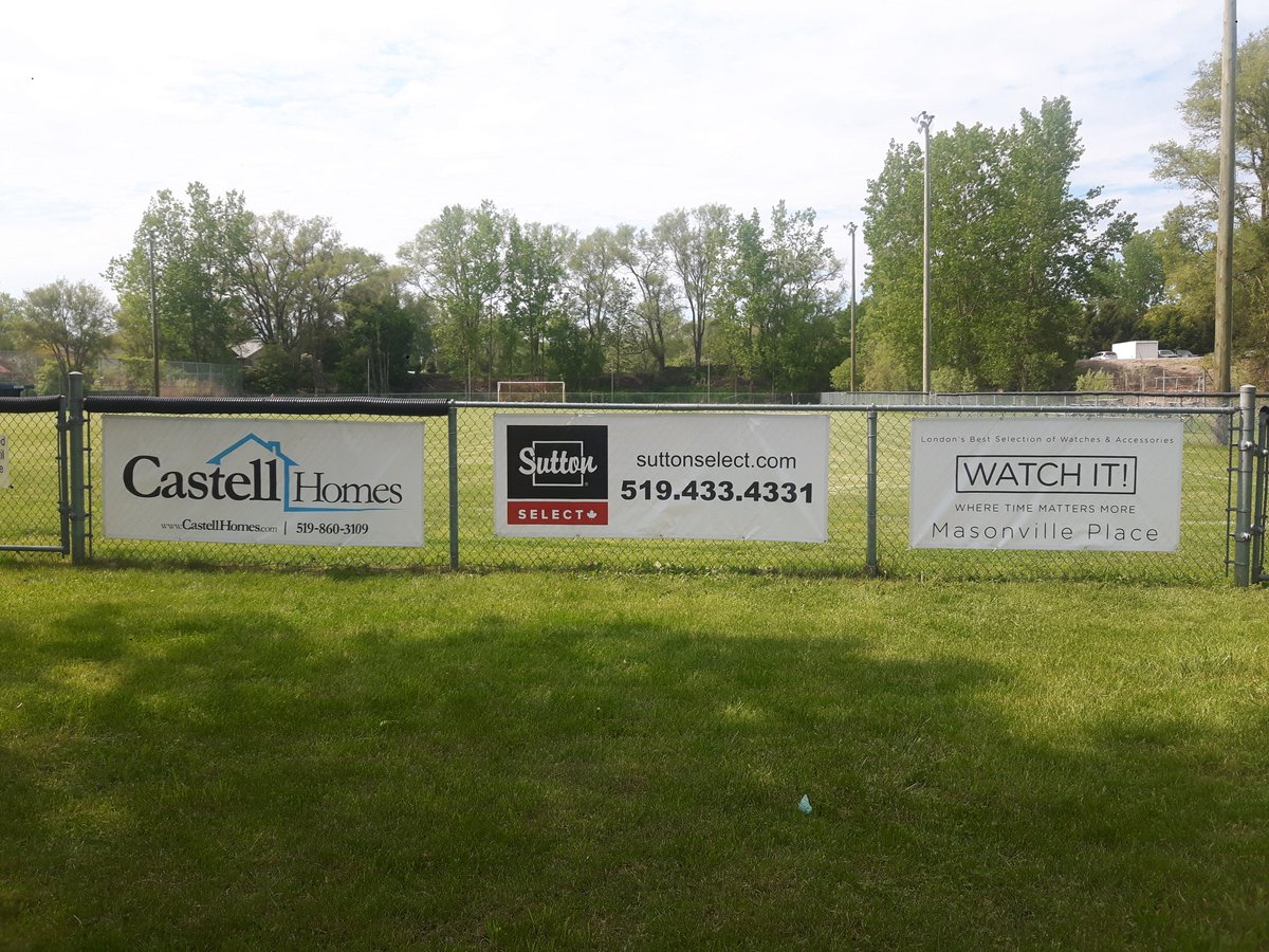 LEFC2005's tweet image. Pleased to display the banners of our sponsors @Castell__Homes @SuttonSelect and @WATCHITCanada. Thank you for the support.