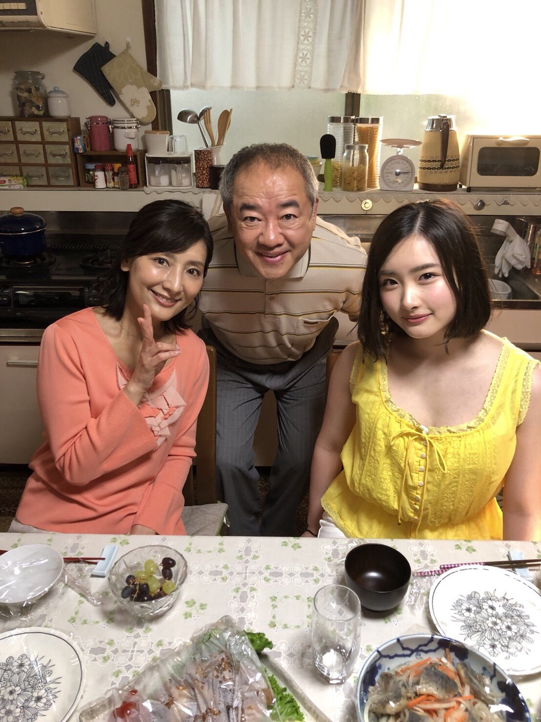 公式 おっさんずラブ アカウントさんのツイート 6話ゲストでご出演頂いた 牧くんファミリーをパシャり 父 母 妹の4人家族 とっても仲良し牧家です 春海四方 生田智子 安倍乙 おっさんずラブ 公式 おっさんずラブ アカウントさんのツイート 6話ゲストでご出演頂いた 牧くんファミリーをパシャり 父 母 妹の4人家族 とっても仲良し牧家です 春海四方 生田智子 安倍乙 おっさんずラブ