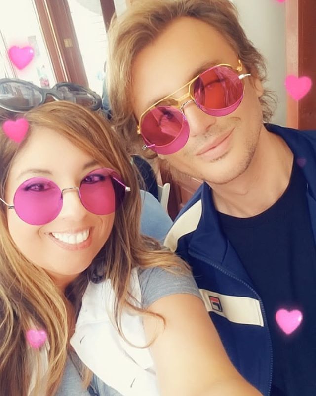 TheMinkIsMe's tweet photo. MDW 2018๐@foodgod @thebigfatjoeyshow @am1240wgbb @75main #caborvc #upshow #foodgod #sweetheart #love #hamptons #hamptonstyle #snapchatfilter #hearts #picsofinstagram #sun #fun #75main https://t.co/F8YFqWJz70 https://t.co/51zDzpKYxl