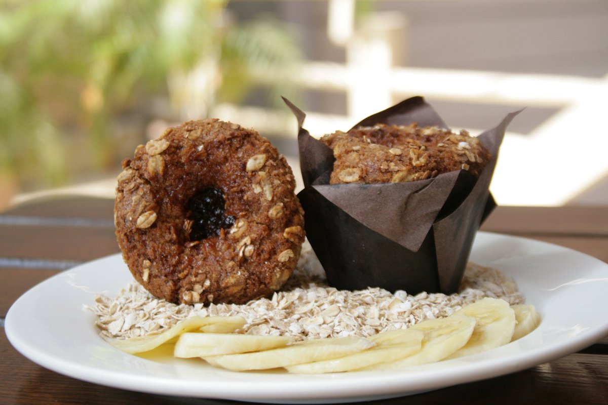 Muffins. The right way to begin a Sunday. #vegan #banana #muffins #SummerTimeatLPQ