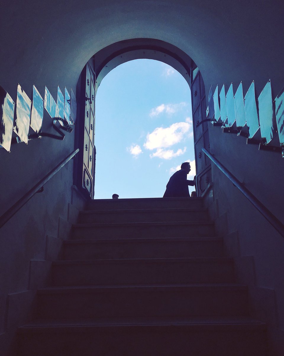 Waitingdocu's tweet photo. Il cielo di #napoli #twoyearsago #waitingfestivals #indiefilm #gulfofnaplesfilmfest #mergellina https://t.co/RahX7kdEQV