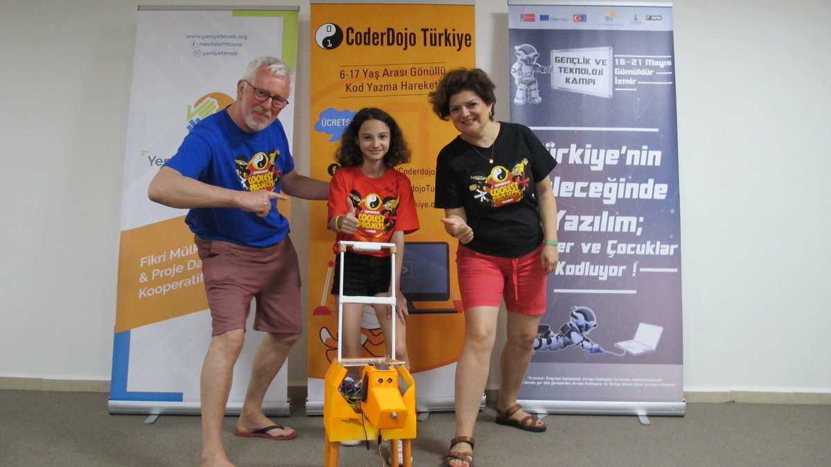 CoderdojoTurkey's tweet image. 🥇🌟🏆#coderdojoturkiye ile programlama ile tanışan 11 yaşındaki Ninjamız Selin Alara Örnek, @CoderDojo İrlanda tarafından Dublin’de gerçekleştirilen, dünyanın en büyük gençlik ve teknoloji etkinliği @coolestprojects ‘de donanım alanında 1.lik kazandı!! Tebrikler Selin! 💕🇹🇷🏆