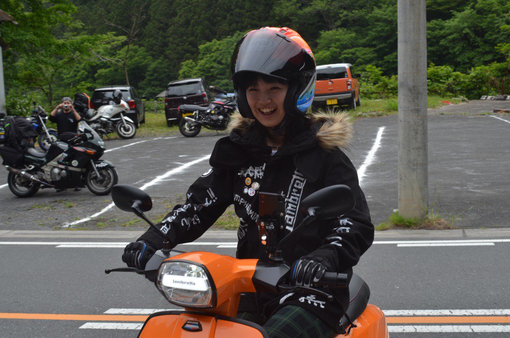 t104snow's tweet photo. 帰宅しました。
2日間おせわになりました。
また、遊んで下さい。
あ~~ 荷物を片付ける気力が無い・・・
#バイク弁当 #難波祐香 #RIDES #Lambretta #RIDE集会 #白いTシャツと黒いバイク。 #STKB https://t.co/GFY3APFrPK