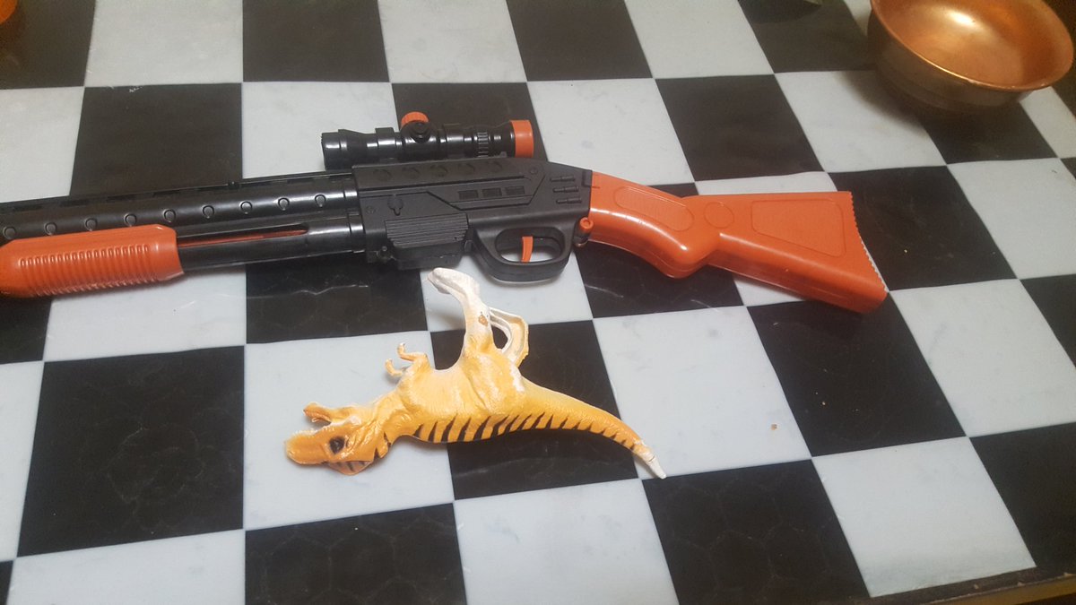 Диназаврыг хөнөөсөн буу гэнэ ээ ккк