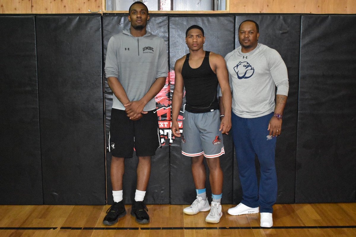 HC_CoachBrown12's tweet photo. Collegiate Night @NLFactory!!!
We have built a culture where it does not matter who you play for. We all share the same goal and that’s to take our game to the Next Level.
#NewEnglandStrong #FactoryLife #NextLevelNightOwls #NextLevelBreakfastClub #ElevationOfTheCulture #LevelUp https://t.co/GM3xEIpV82