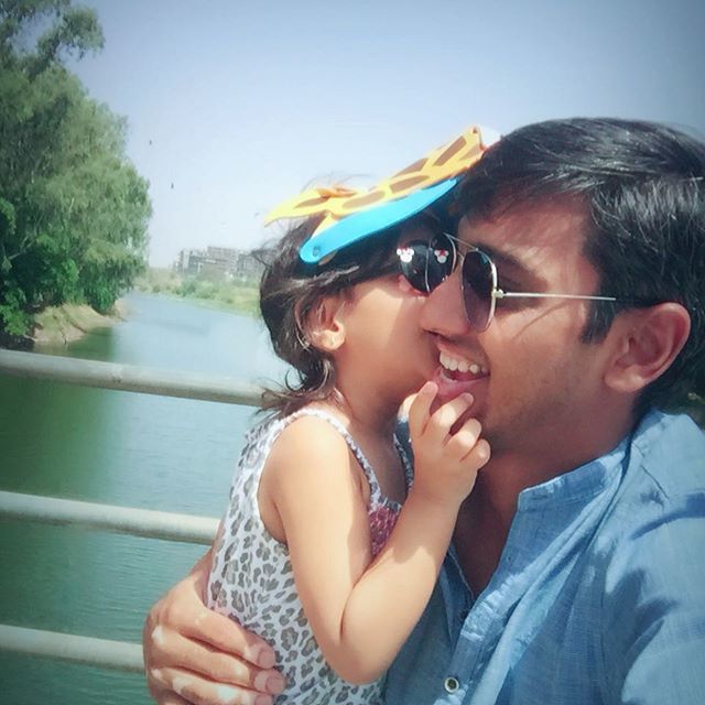 bhaveshdivya's tweet photo. #freshair #lovekiss and my dil goes Mmmm 🤩😘😍 https://t.co/vIpHqooNim https://t.co/wanOEvJy1v