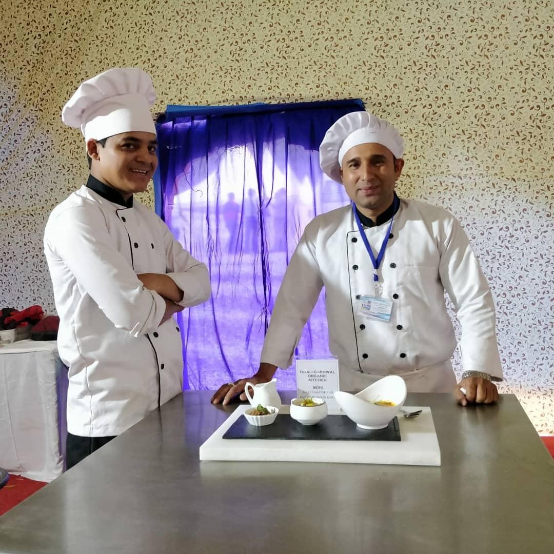UTDBofficial's tweet photo. Turning up the Festival with a spice by giving a tribute to Annapoorna; Participants taking part in a Masterchef Competition at Tehri Lake Festival 2018.
#TehriLakeFestival2018  #Tehri  #Uttarakhand  #UTDB  #UttarakhandTourism  #MasterChefCompetition https://t.co/t79wygO1Z4