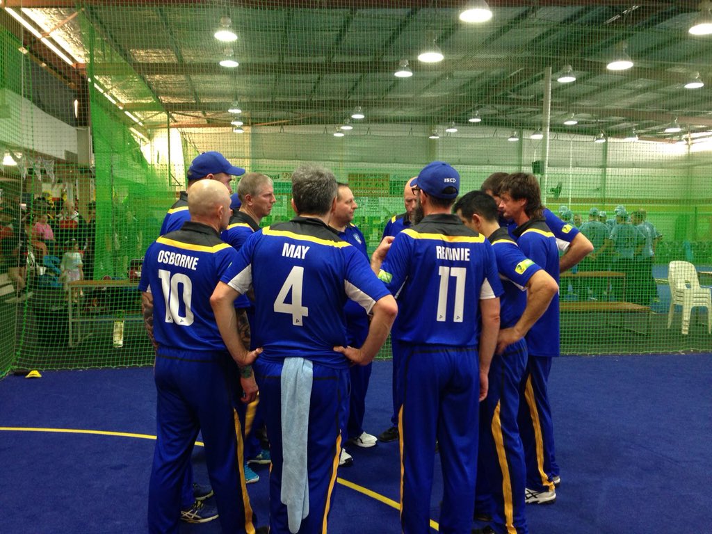 CricketACT's tweet photo. INDOOR MASTERS | QLD 85 (2) def ACT O40s 77 (2) #IndoorMasters
Scorecard > https://t.co/0MixHNd7EC https://t.co/iULUgIzNqY