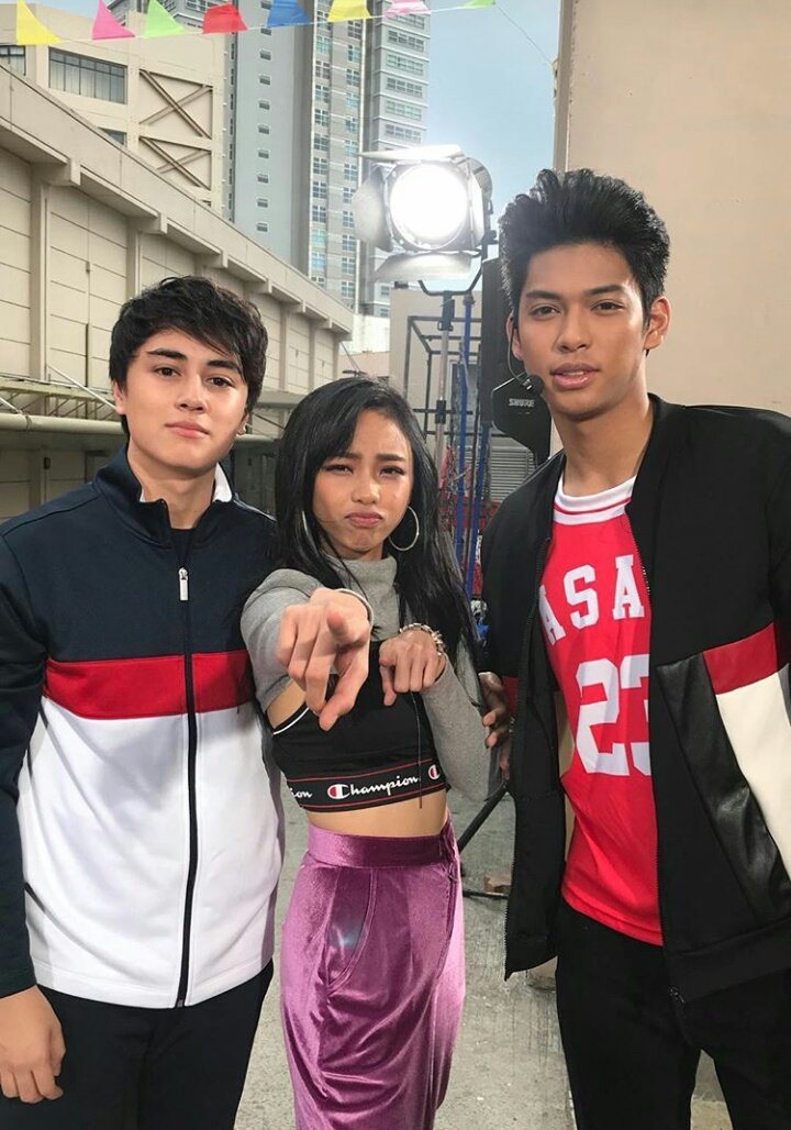 riccisquadCVT's tweet photo. Ricci with Maymay and Edward today at ASAP #RicciOnASAP https://t.co/bGlgiFYVyX