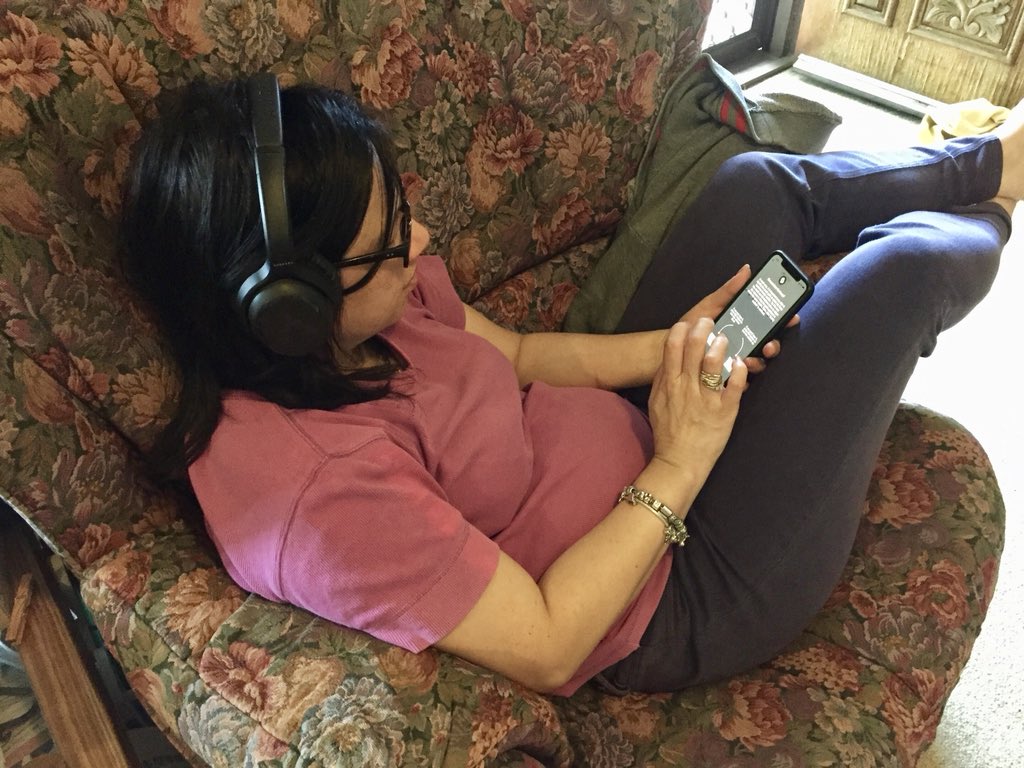 tmthyh's tweet image. My @Audeara headphones have arrived (and on a Sunday!!) 🎧 

I’ve been through a few high-end headphones and these are incredible. Don’t just take my word, I think Mum is plotting a scheme on stealing them. 
#audeara #audearaexperience #headphones #myperfectsound