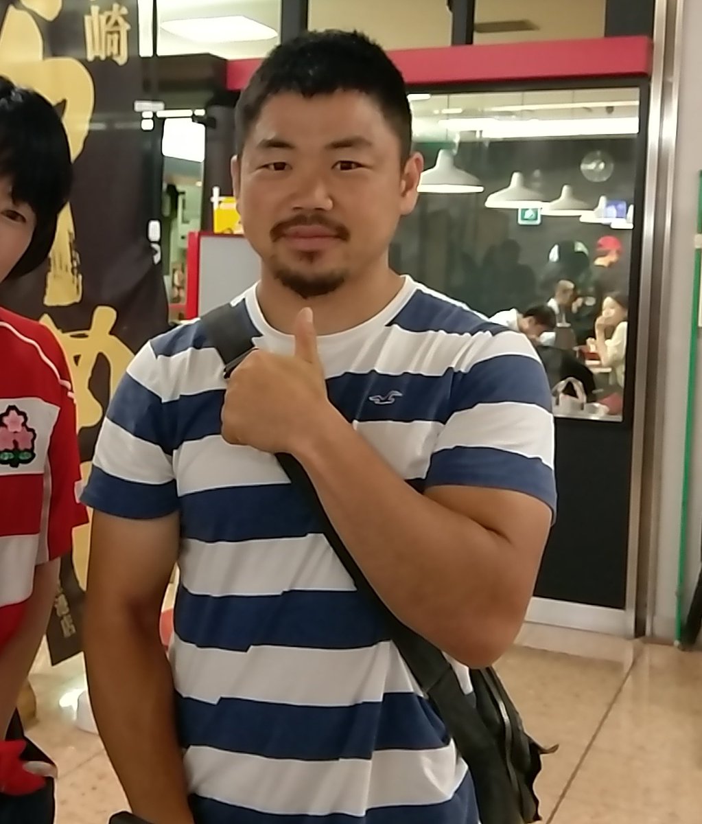 たまちゃん 写真撮らせてもらった皆さま 堀江翔太 選手 稲垣啓太 選手 真壁伸弥 選手 最後に一人で出てきた ヴィンピー ファンデルヴァルト 選手 Rugbyjp たまちゃん 写真撮らせてもらった皆さま 堀江翔太 選手 稲垣啓太 選手 真壁伸弥 選手 最後に一人で出てきた ヴィンピー ファンデルヴァルト 選手 Rugbyjp