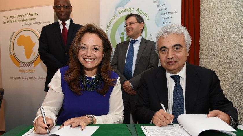 Power4All2025's tweet photo. .@IEA and @_AfricanUnion will work together to create a more secure, sustainable and clean #energy future for countries across #Africa: https://t.co/w3rNe4jHzf #EndEnergyPovertyFaster #SDG7 https://t.co/r1kS1V1xY2