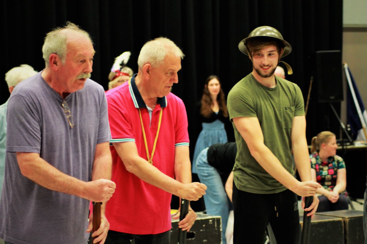 Countdown to #OhWhatALovelyWar... 24 days to go

In the recruitment scenes veteran soldiers put the green boys through their paces. Art imitating life, imitating art!

Book now!