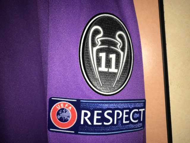 enfueradejuego's tweet photo. Parches Zidane. https://t.co/yPTVL42Ozj