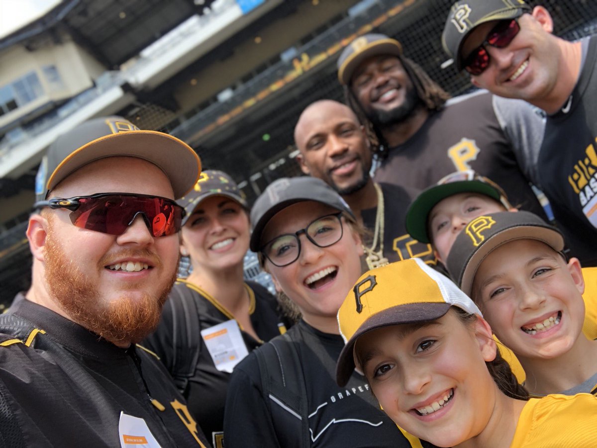 jvickersftw's tweet image. These kids had their first home @Pirates game yesterday and they were so happy!! #letsgobucs #thanksjosh #thanksfunky