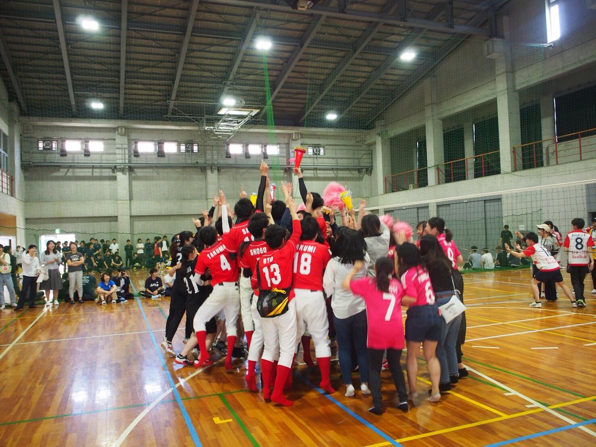 KBogy4's tweet photo. さいごの球技大会
みんなおつかれさまっ！！
たのしかったよき思い出😢❤️
#看護 #いい波乗ってんね https://t.co/XYVPdIrTJQ