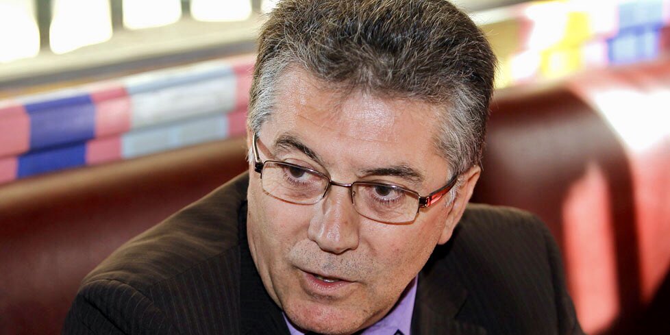 EnModeMacaron's tweet photo. Un sénateur LREM condamné à Montpellier à 3 mois de prison avec sursis et une privation des droits civiques pour avoir détourné 86000€ avec son épouse!

Et même pas la décence de démissionner...

Il reste sénateur et touche ses 7100€ par mois!

RT pour obtenir sa démission! https://t.co/IKQs9Lxt09