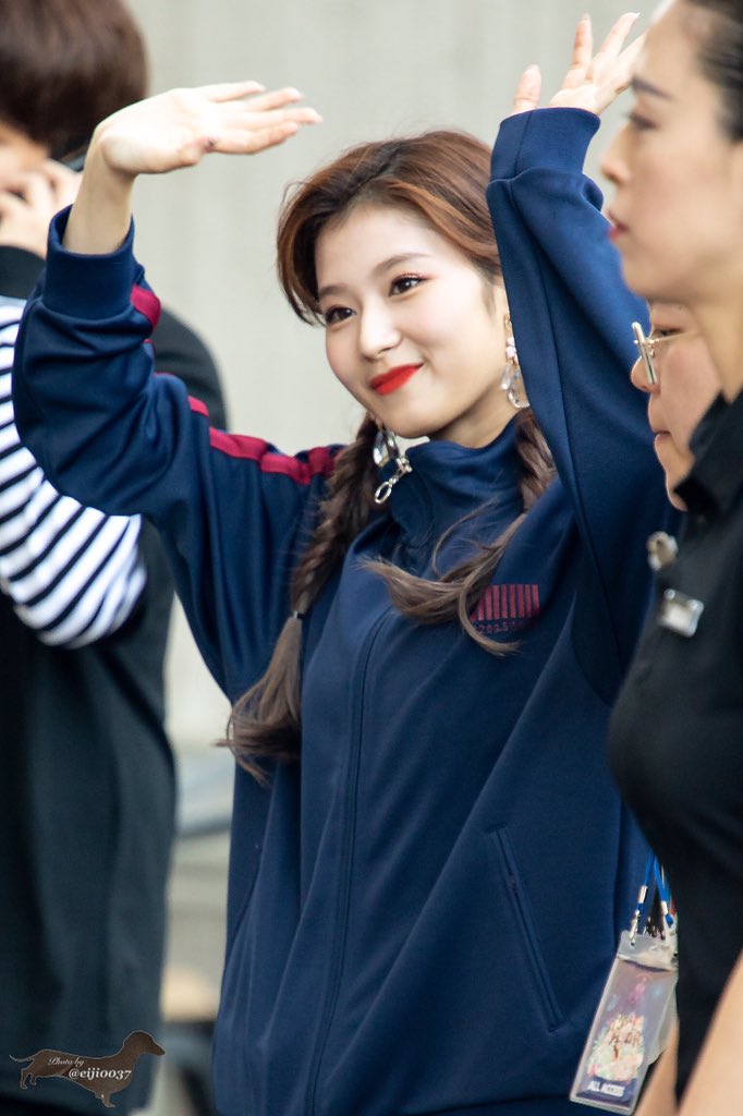 180519 TWICE Land Zone2 Fantasy Park🎙✨ ももジャージかわいい