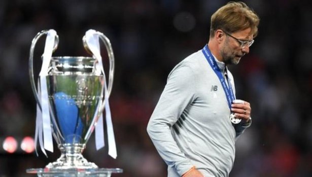 BBCSport's tweet photo. It was disappointment for Liverpool last night.

But what next for Jurgen Klopp’s side?

👉https://t.co/Gy93hyrgzN https://t.co/VsKXB9eaXJ