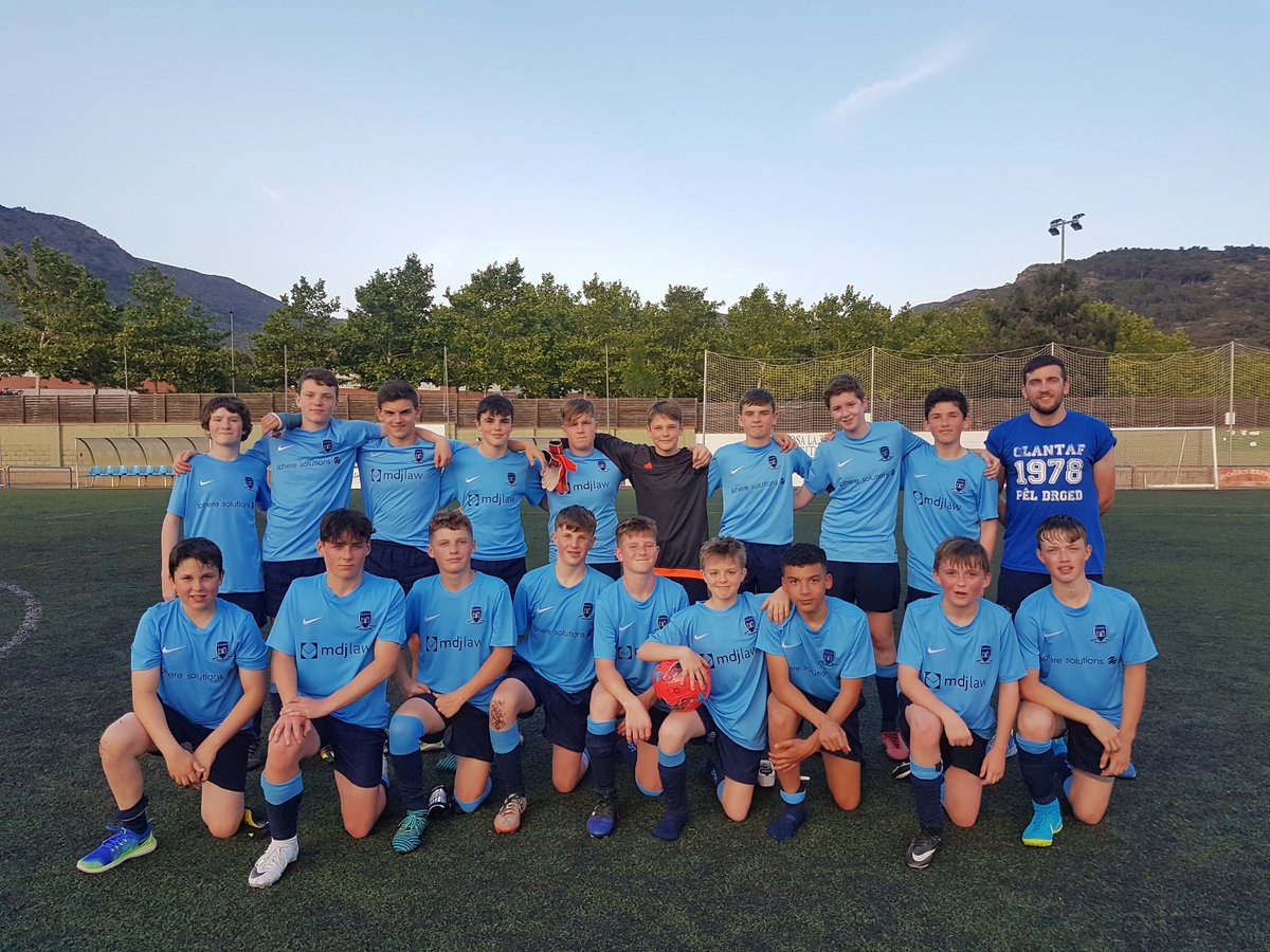 Pêl-Droed Glantaf tweet media