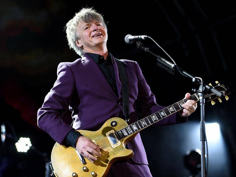 Happy Birthday Neil Finn who turn 60 today _ best of luck with adventures with Fleetwood Mac 