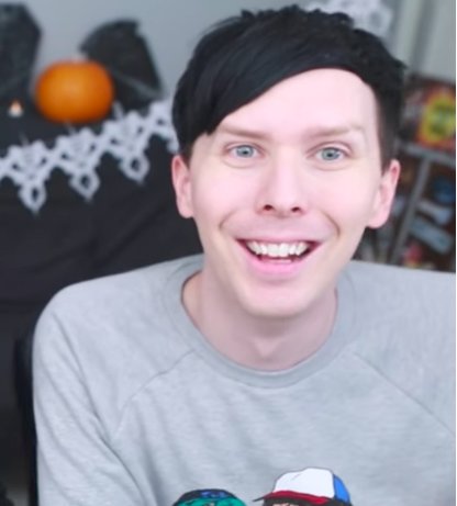 AshleeVicMcCann's tweet photo. Go 
Subscribe To AmazingPhil😸
#GetPhilTo5Mil 
 https://t.co/CECohKQv9L
We Can Do This 🌈 https://t.co/OuNoovc5K0