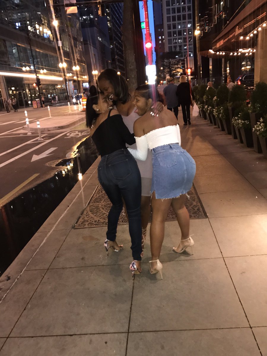 Saditysi's tweet photo. forever us china love you best friend ❤️ https://t.co/ixj9nOZVzd