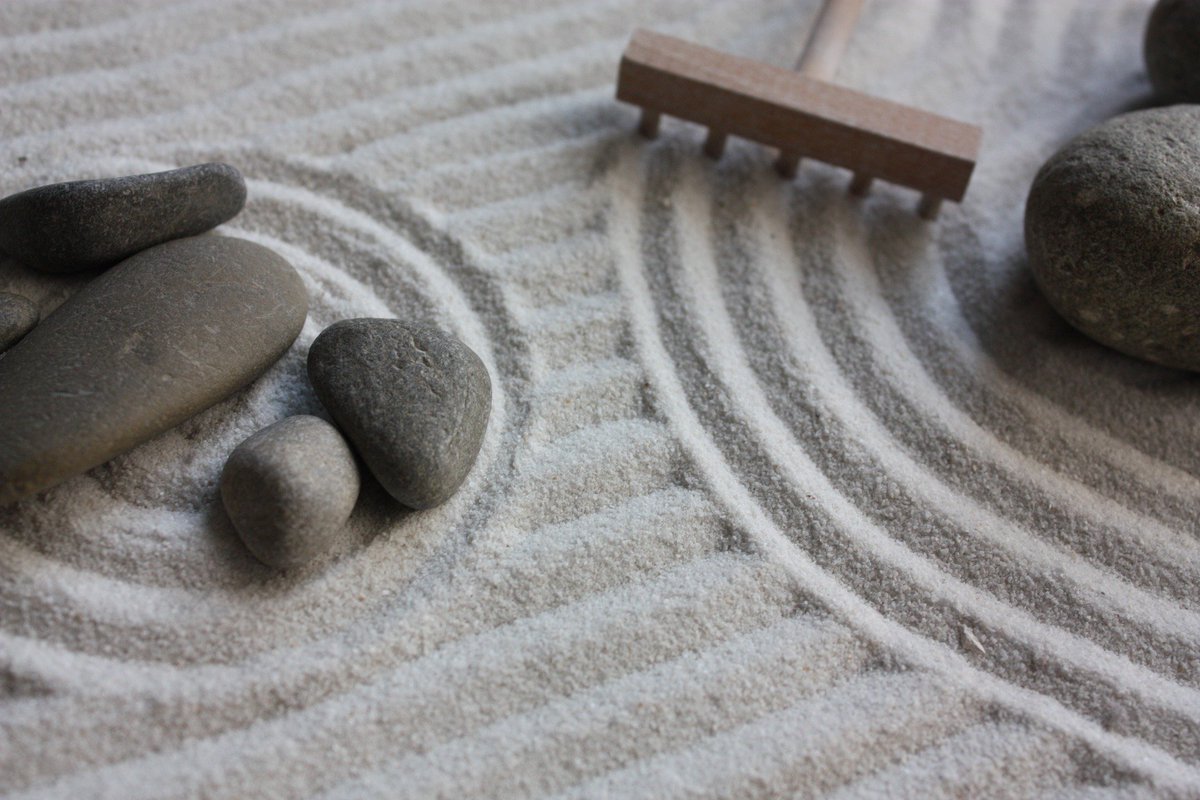 In search of tranquility this #BankHoliday weekend?
Fancy creating your very own Zen #garden?

We have come up with a list on how to transform your green space into a Zen space:

bit.ly/2FlSf4h

#gardening #nature