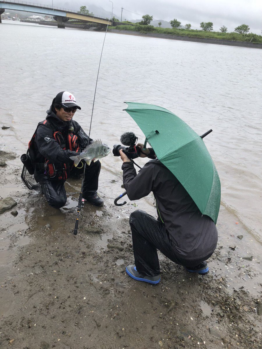 メジャークラフト株式会社 梅雨間近の宮崎県で この週末のヒロセマンは アングリングソルトの撮影です 宮崎県のフィールド スタックの郡山氏ガイドで撮影は順調 クロダイにロックフィッシュと初夏の宮崎を堪能しております この模様は アング メジャークラフト株式会社 梅雨間近の宮崎県で この週末のヒロセマンは アングリングソルトの撮影です 宮崎県のフィールド スタックの郡山氏ガイドで撮影は順調 クロダイにロックフィッシュと初夏の宮崎を堪能しております この模様は アング