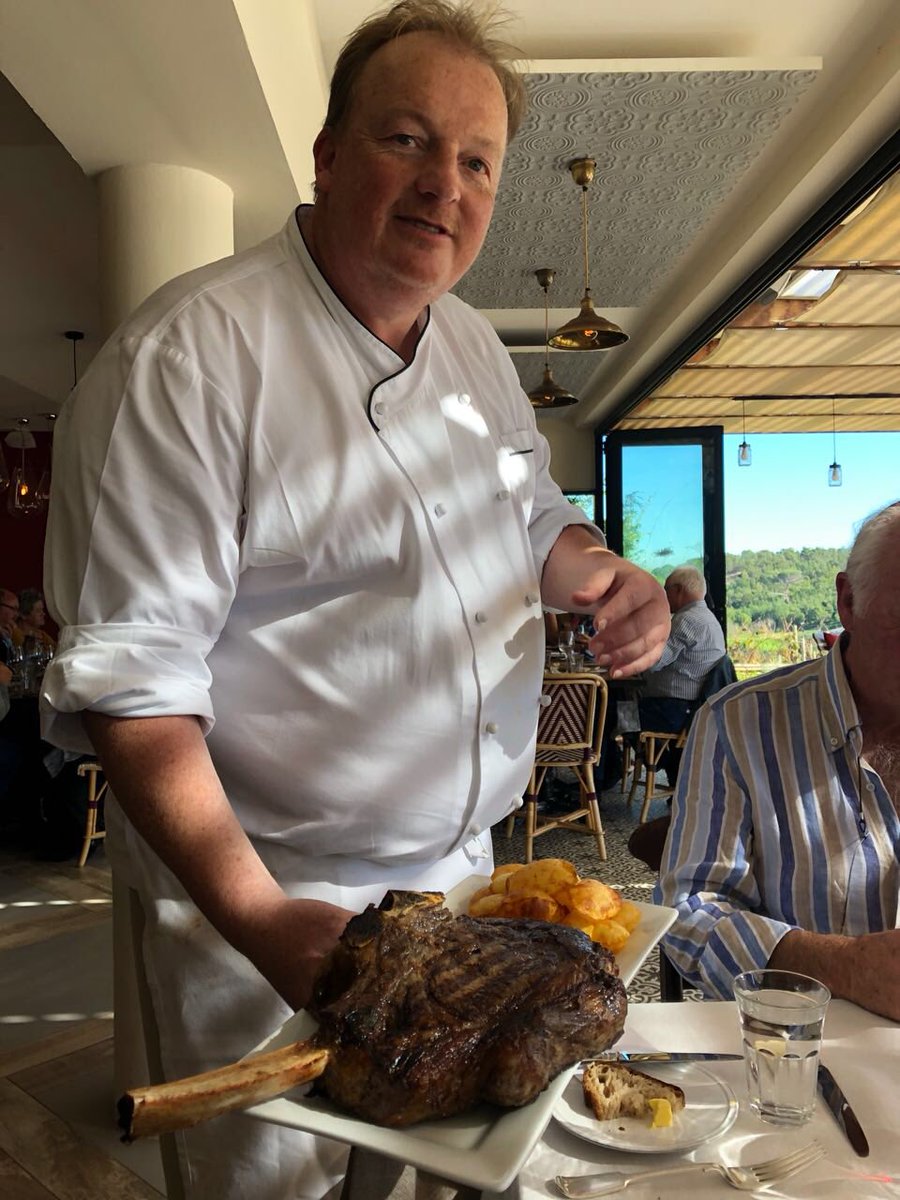 Why ask for steak if you can have cote du boeuf? Chef Christophe de Hosse serving up childhood memories <a href="/TheVineBistro/">TheVineBistro</a> with Sunday lunches on saturday. My kind of reminiscing.