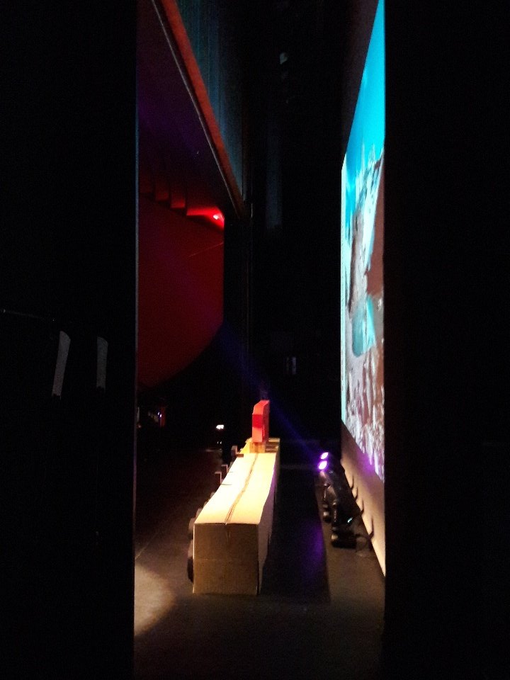 juanmitico's tweet photo. Un TEDx mas entre bambalinas...
Gigantes los jovenes de este año #TEDxYouthTorrelodones https://t.co/uw0W3Fw7lh